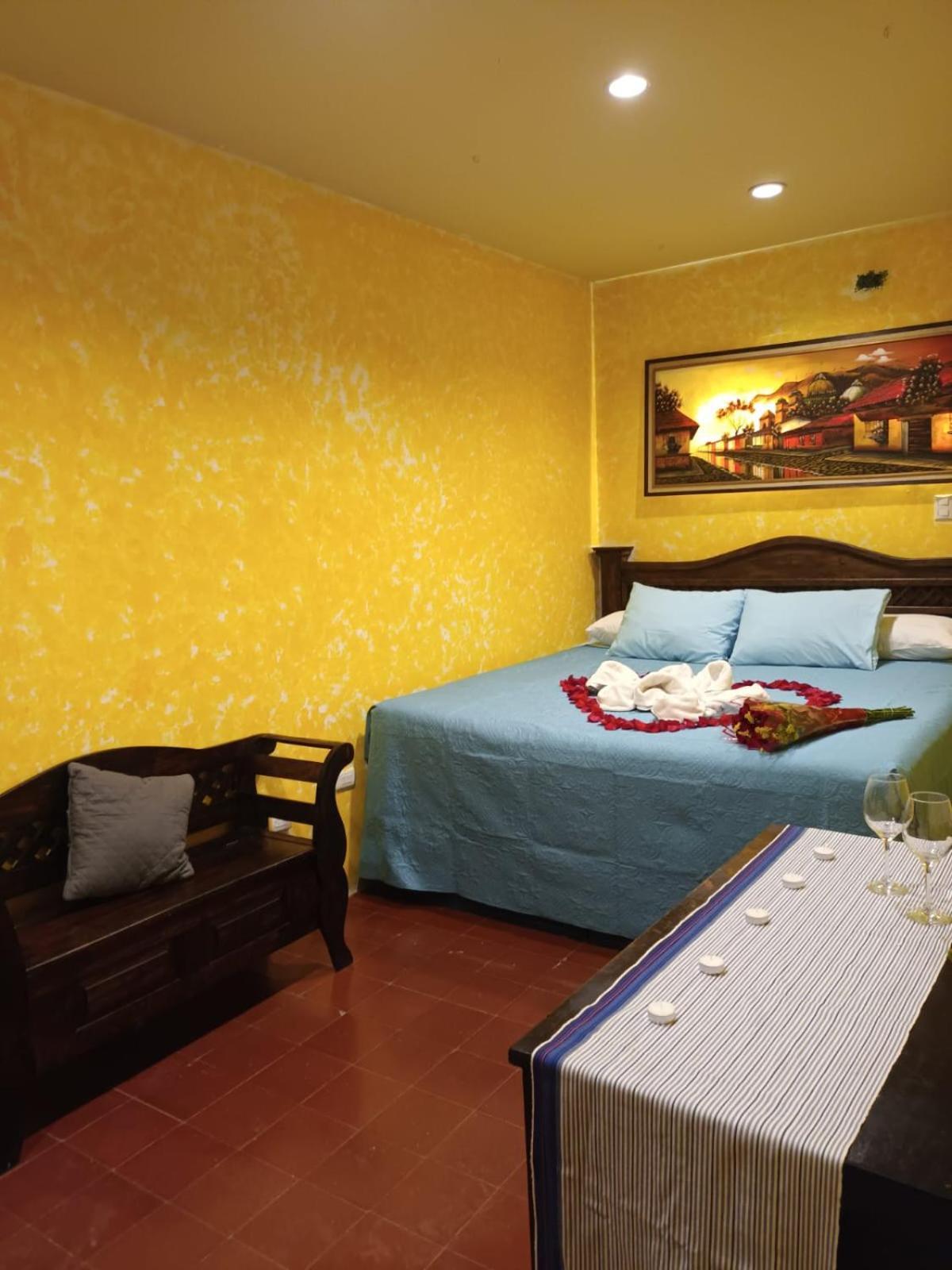 Hotel San Sebastian Antigua Exteriör bild